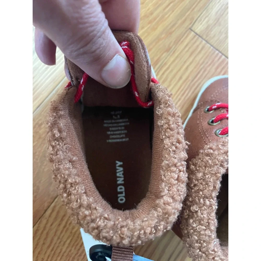 Old Navy Toddler Faux Leather Sherpa Lined High Top Sneakers Brown 18-24M NEW